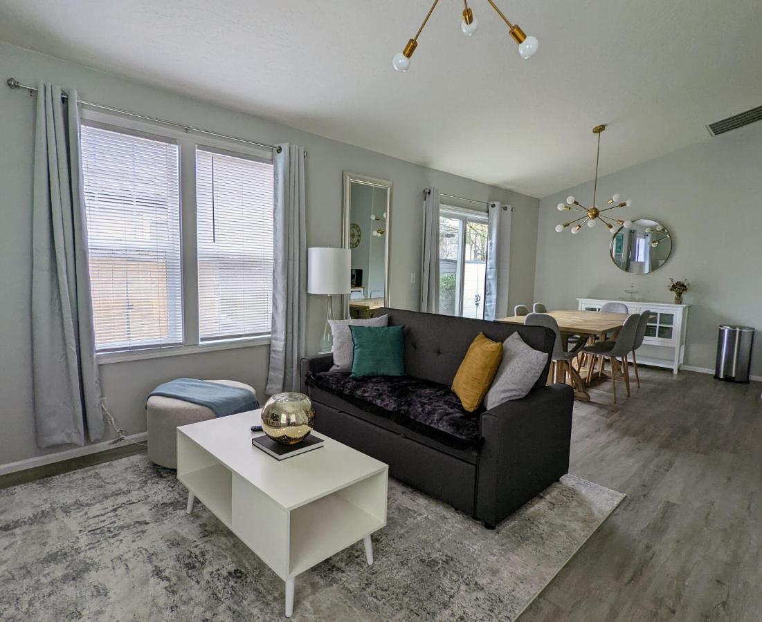 Contemporary 2-Bedroom Close To Downtown, Dining Eugene Luaran gambar