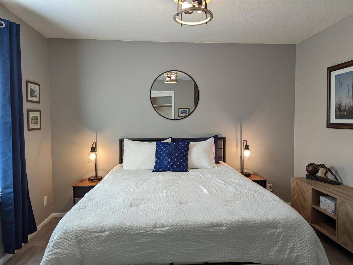 Contemporary 2-Bedroom Close To Downtown, Dining Eugene Luaran gambar