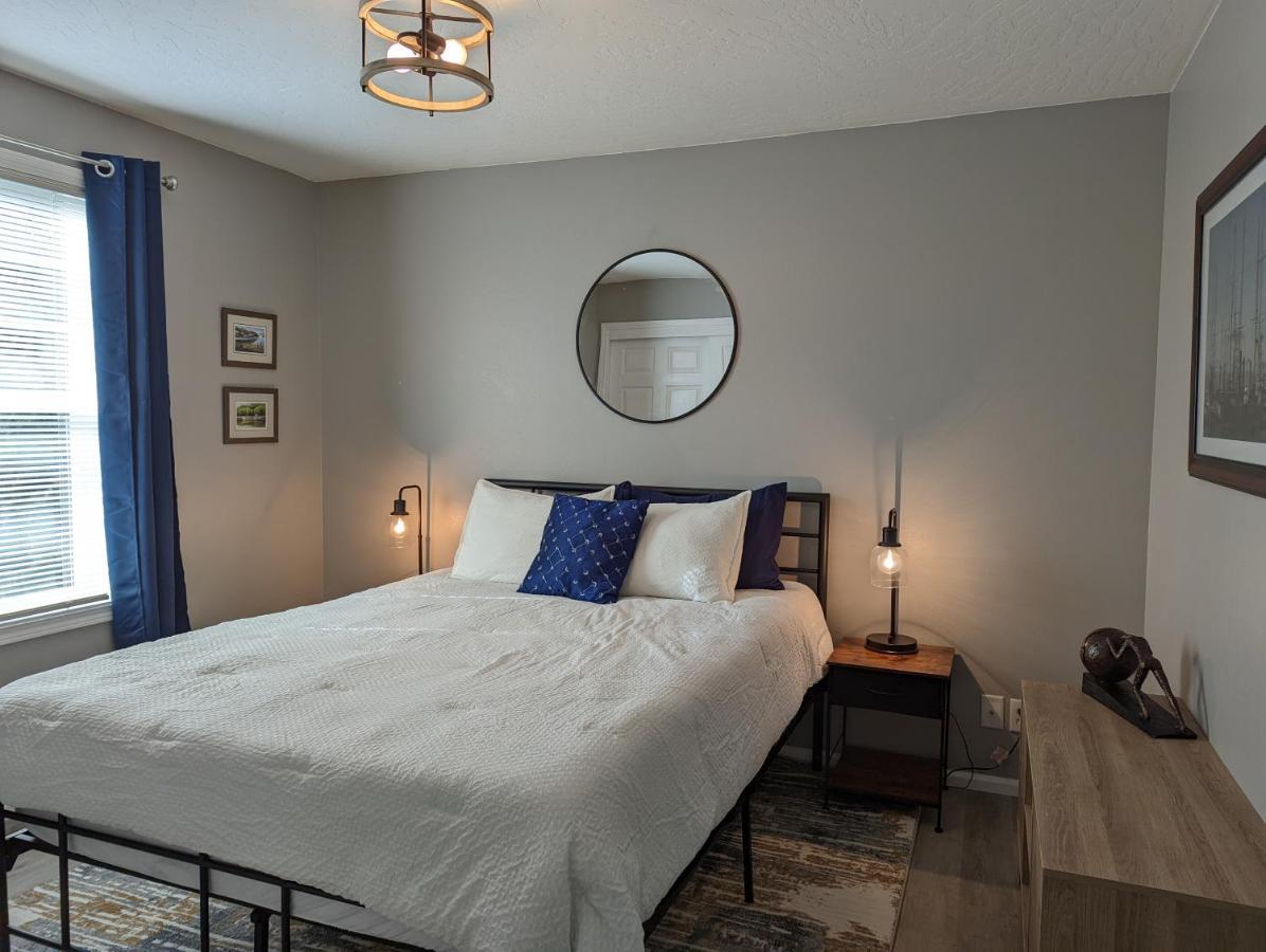 Contemporary 2-Bedroom Close To Downtown, Dining Eugene Luaran gambar